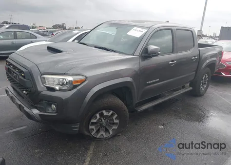 2017 Toyota Tacoma Trd Sport z USA, uszkodzony, nr VIN 3TMAZ5CN8HM031679
